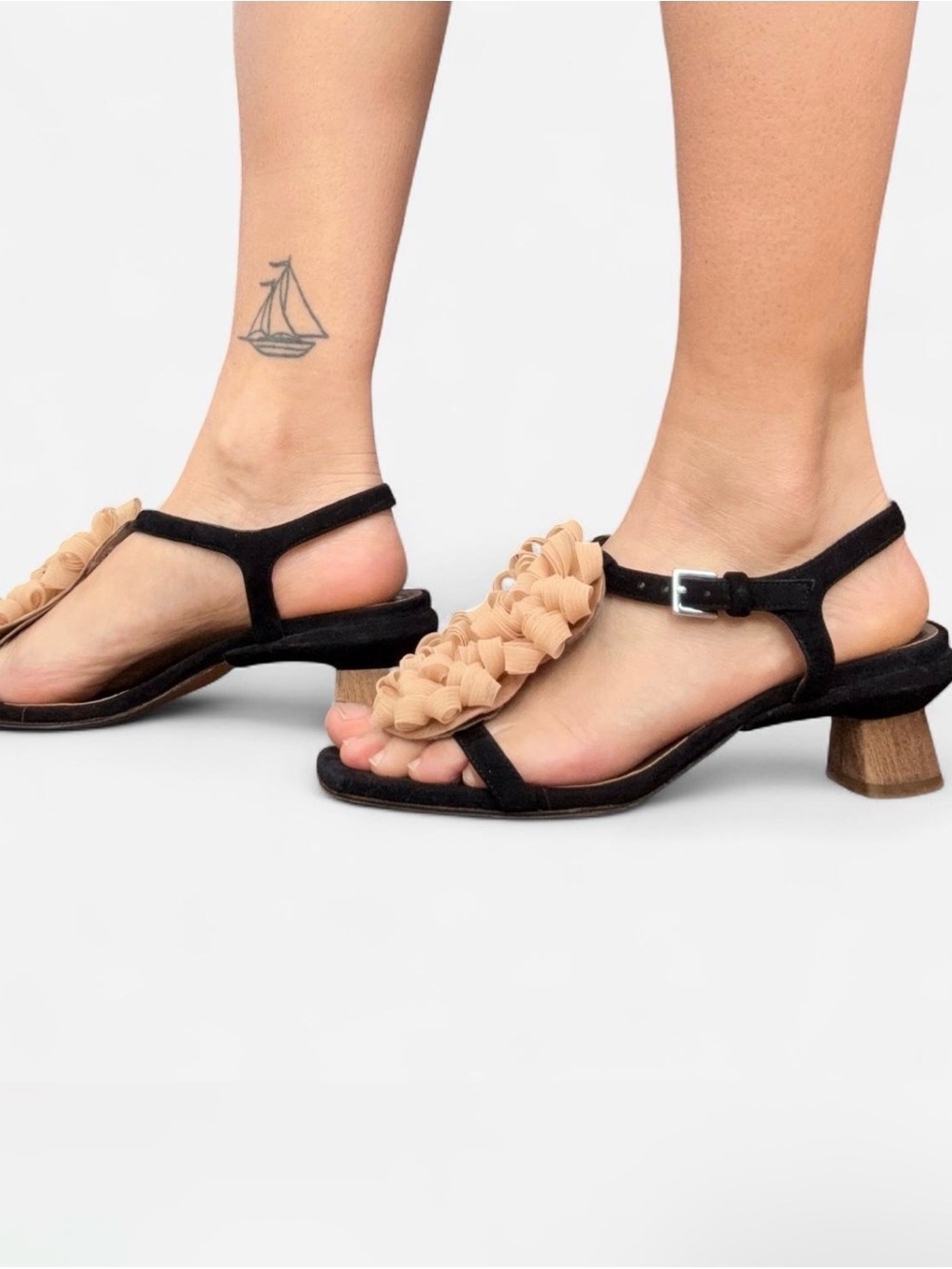 MARNI Black Suede T-Strap Sandals Heels with Beige Ruffle